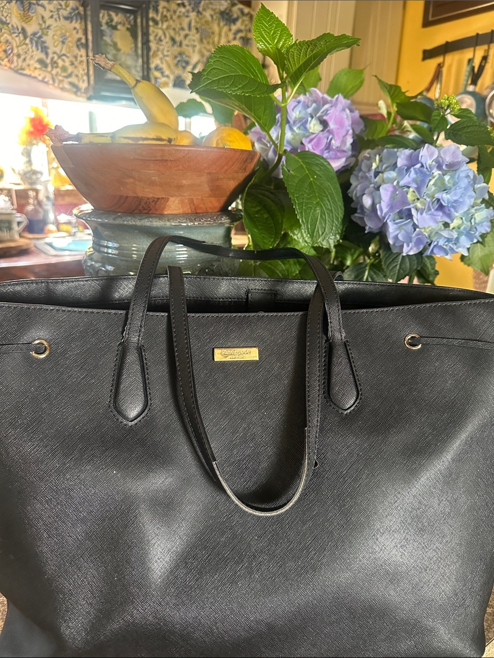 Kate Spade Black Structured Women’s Tote Bag with Gold Accent